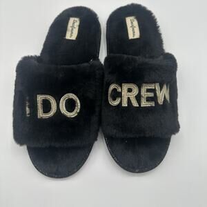 Dearfoams “I‎ Do Crew” Black Fuzzy Comfy Slippers Large 9-10 Open Toe/Wedding